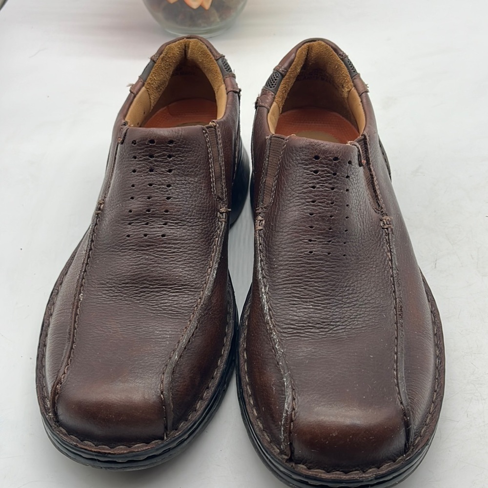 Clarks Unstructured Leather Slip On Loafer Mens Size 9. MS2059